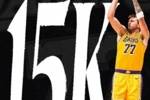 才第8年！东契奇两罚命中砍下本场第33分！生涯总得分突破1w5大关